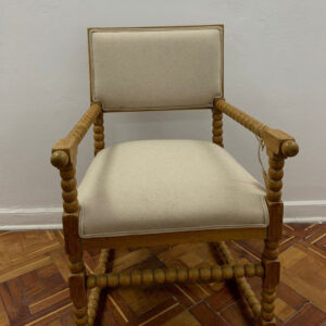Silla de madera restaurado